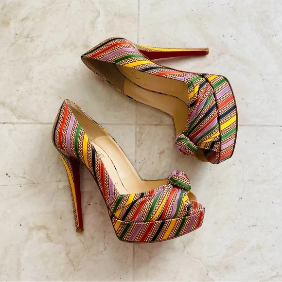 Christian Louboutin Made in Italy Rasta Damas Greissimo Satin Pumps Heels Size 7